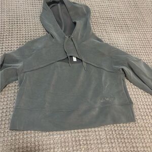 lululemon athletica Cropped Hooded Pullover in Slate Green